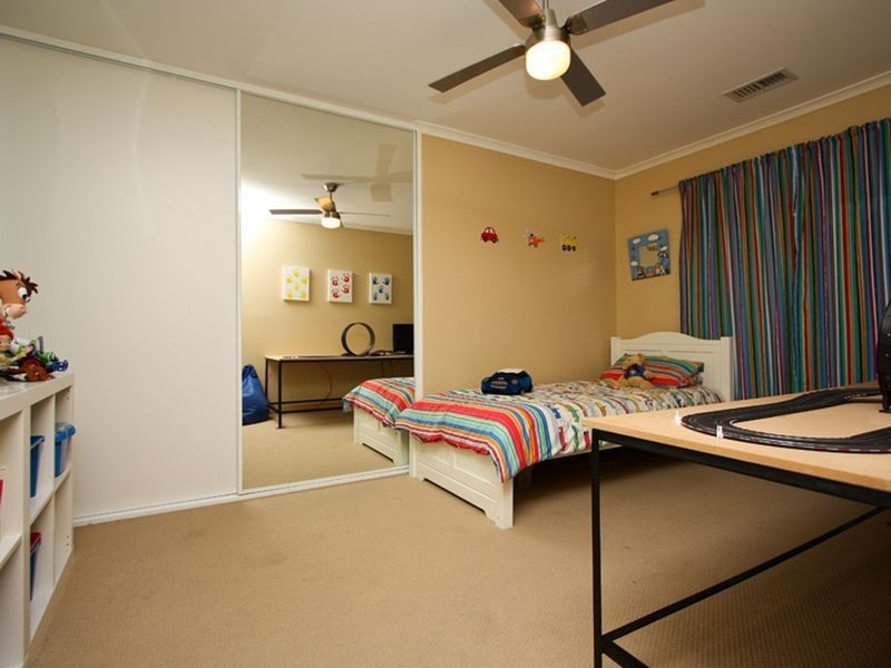 42 Bushmills Street, Greenwith SA 5125