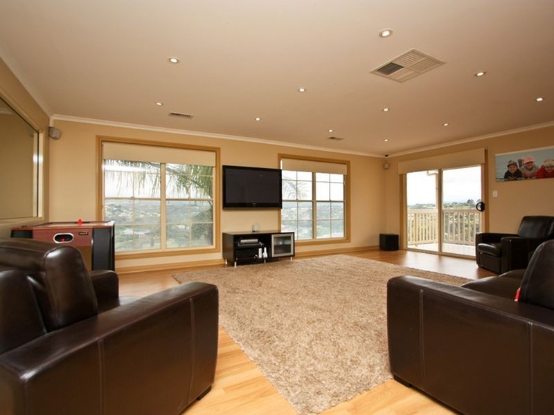 42 Bushmills Street, Greenwith SA 5125