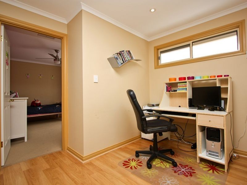 42 Bushmills Street, Greenwith SA 5125