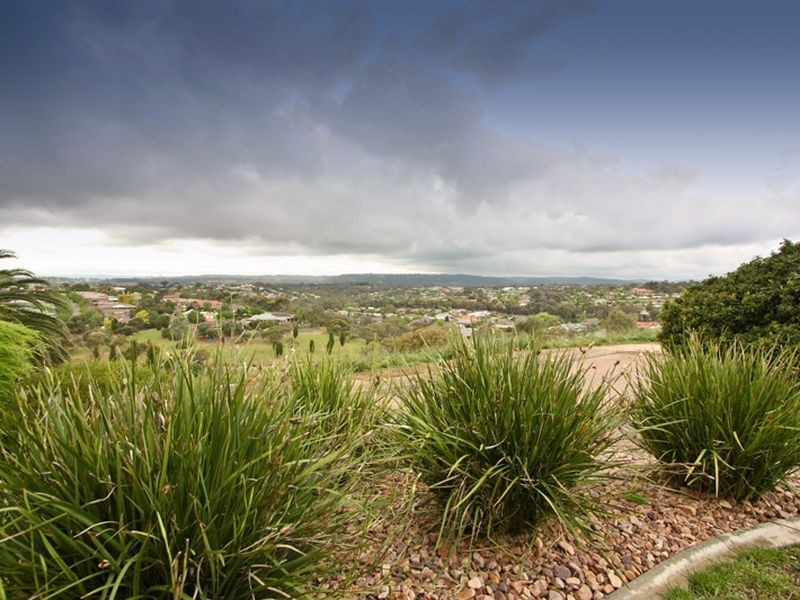 42 Bushmills Street, Greenwith SA 5125