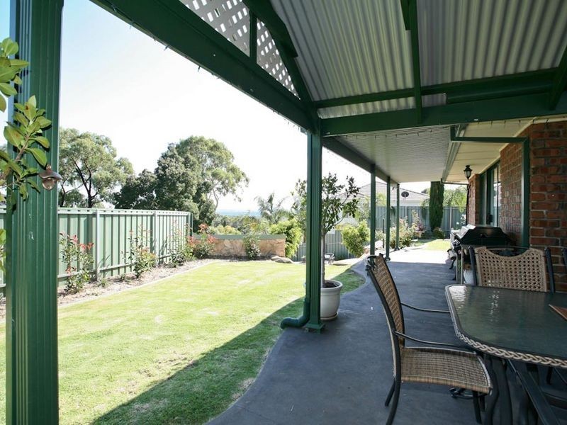 4 Kintyre Road, Woodforde SA 5072