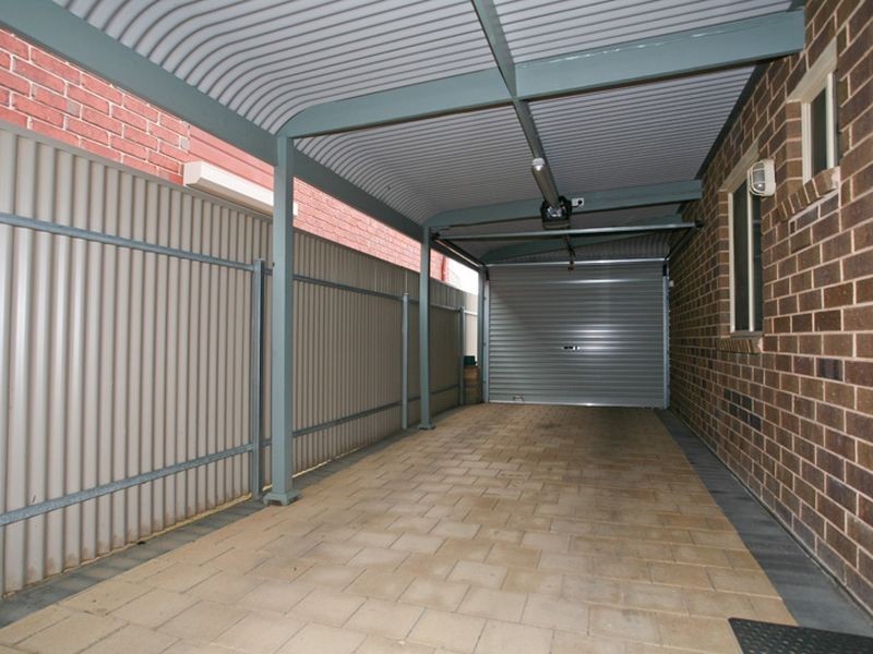 8 Farnell Place, Greenwith SA 5125