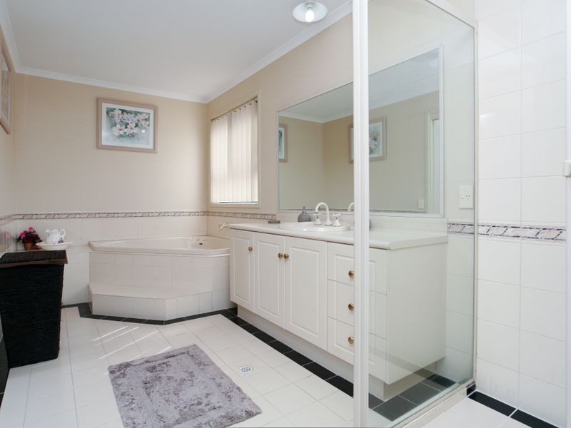 3 Westbury Lane, Golden Grove SA 5125