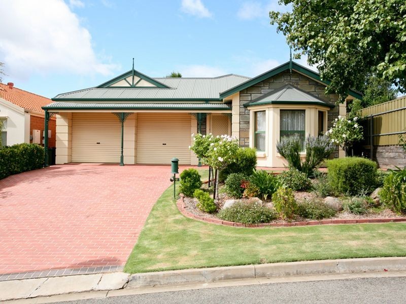 9 Lake Tobin Crescent, Greenwith SA 5125