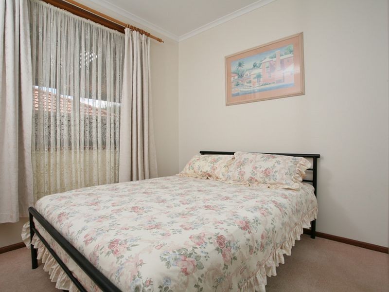 9 Lake Tobin Crescent, Greenwith SA 5125