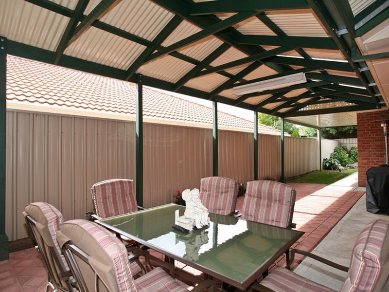 9 Lake Tobin Crescent, Greenwith SA 5125