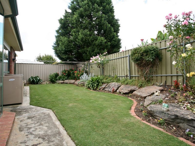 9 Lake Tobin Crescent, Greenwith SA 5125