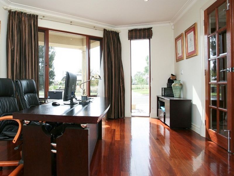 81 Shearwater Drive, Mawson Lakes SA 5095