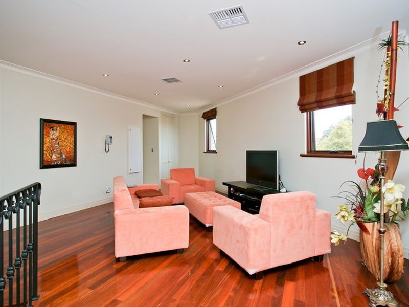 81 Shearwater Drive, Mawson Lakes SA 5095