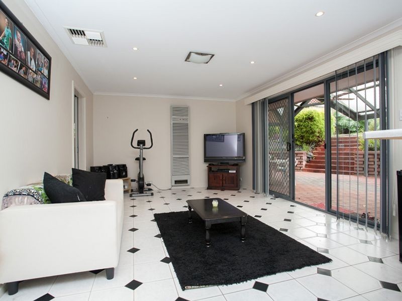 7 Festive Place, Greenwith SA 5125