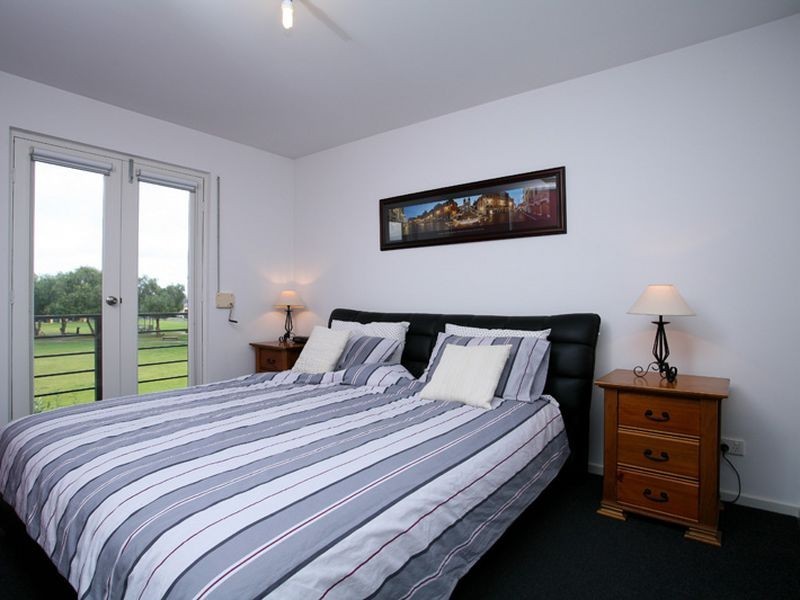 2 Cherry Lane, Mawson Lakes SA 5095