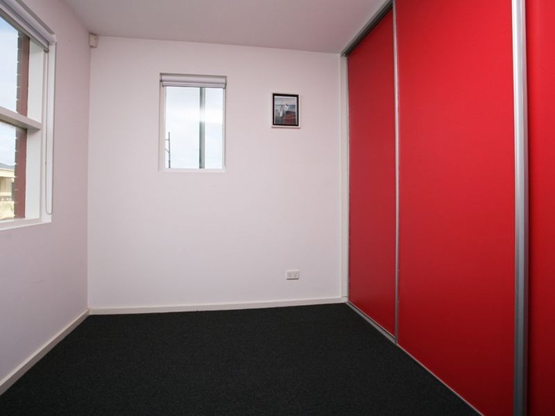 2 Cherry Lane, Mawson Lakes SA 5095