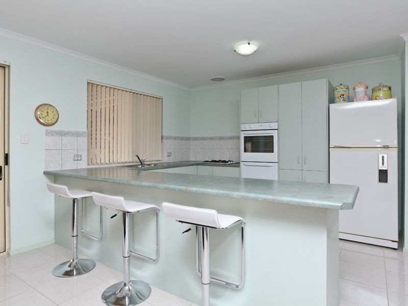 22 Grenadier Grove, Gulfview Heights SA 5096