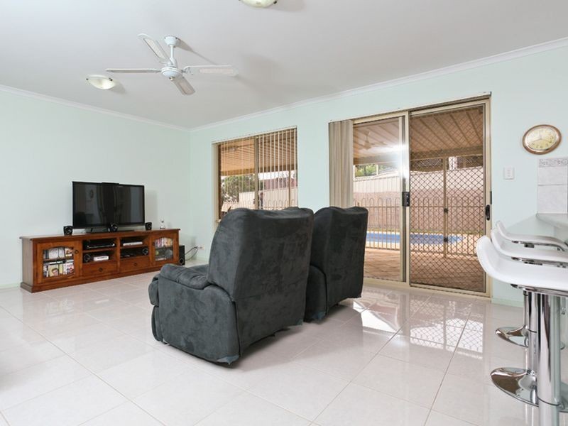 22 Grenadier Grove, Gulfview Heights SA 5096