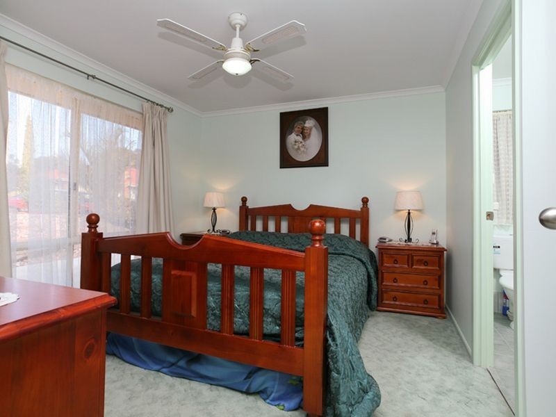 22 Grenadier Grove, Gulfview Heights SA 5096