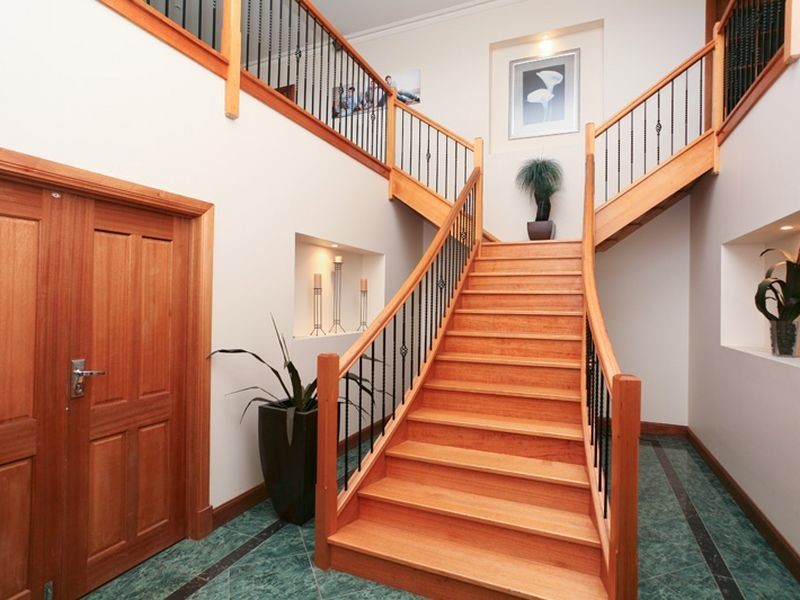 12 Beresina Place, Greenwith SA 5125