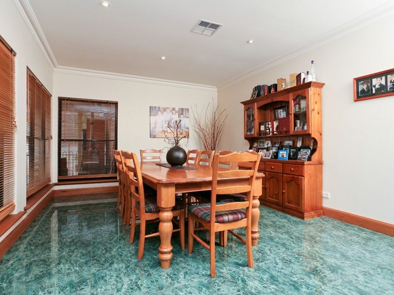 12 Beresina Place, Greenwith SA 5125