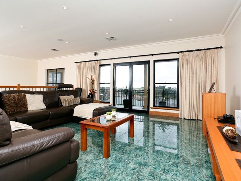 12 Beresina Place, Greenwith SA 5125