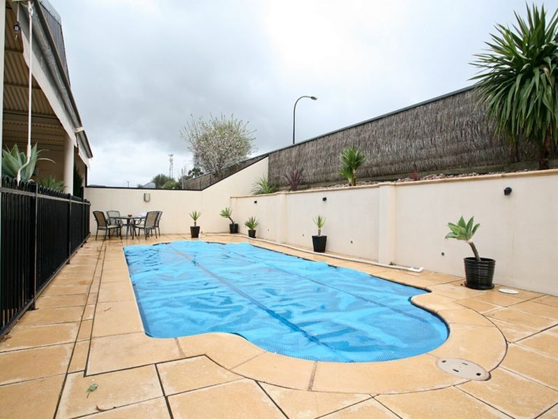 12 Beresina Place, Greenwith SA 5125