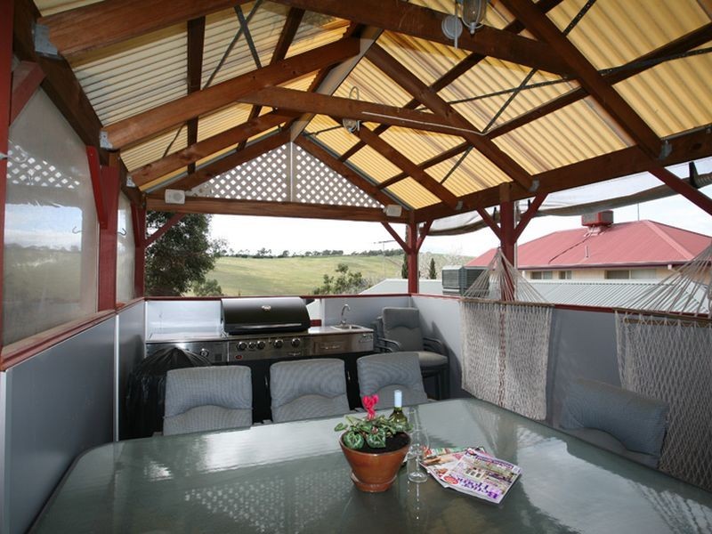 13 Hedgerow Court, Greenwith SA 5125