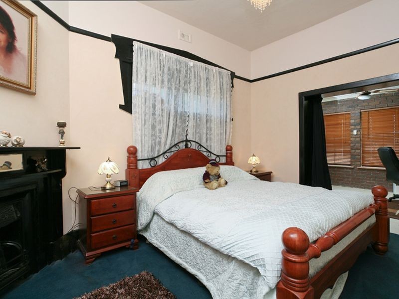 30 Gloucester Street, Largs Bay SA 5016