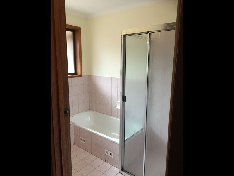 24 Possingham Avenue, Redwood Park SA 5097