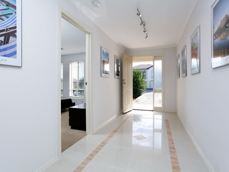 11 Glanville Crescent, Gulfview Heights SA 5096