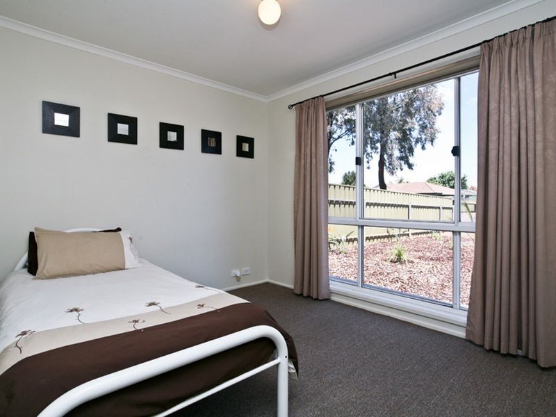 8 Harvest Court, Andrews Farm SA 5114