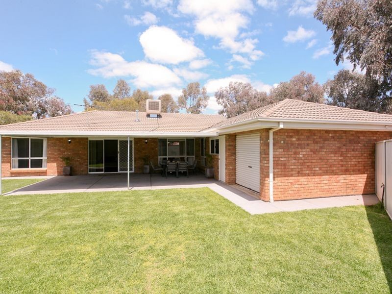 8 Harvest Court, Andrews Farm SA 5114