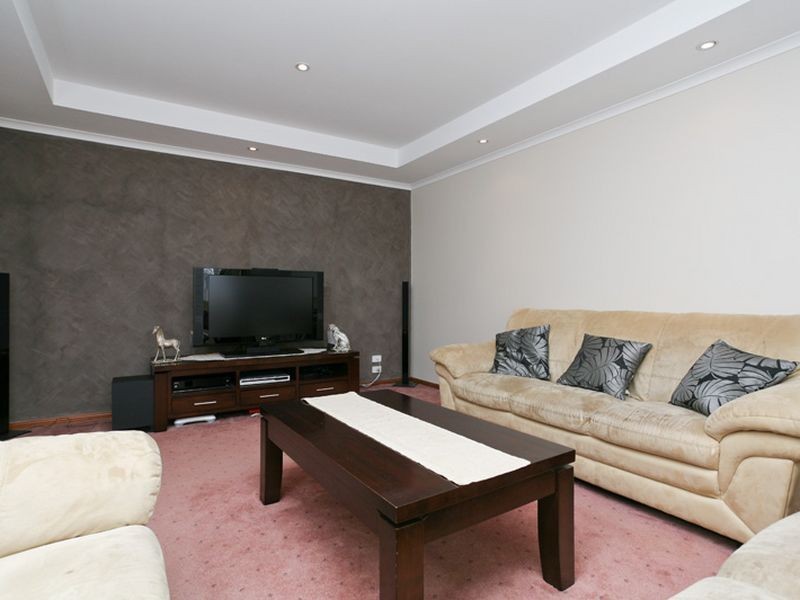 8 Garden Street, Blakeview SA 5114