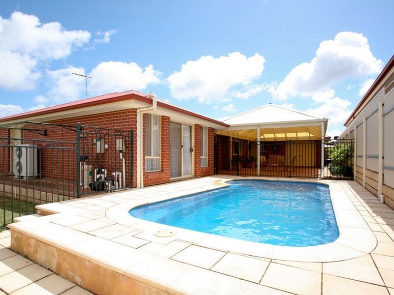 8 Garden Street, Blakeview SA 5114