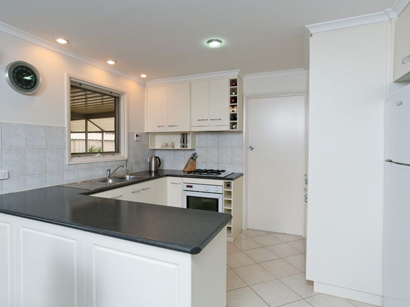 17 Andrew Avenue, Salisbury East SA 5109