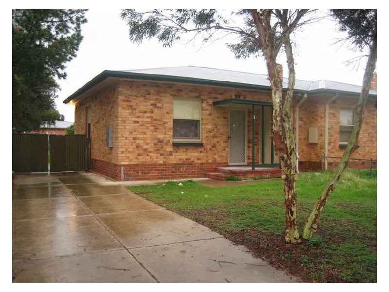 31 Midlow Road, Elizabeth Downs SA 5113