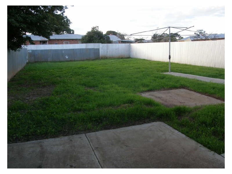 31 Midlow Road, Elizabeth Downs SA 5113