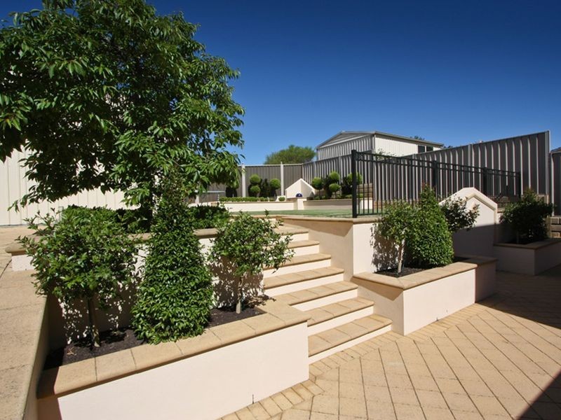 17 Glanville Crescent, Gulfview Heights SA 5096