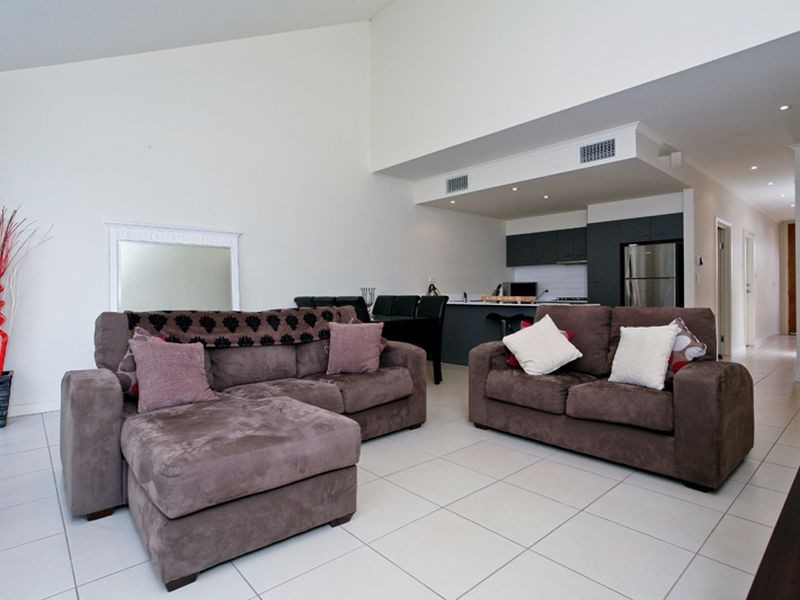 30c The Strand, Mawson Lakes SA 5095