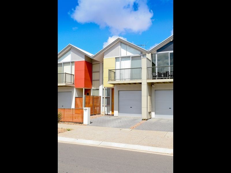 30c The Strand, Mawson Lakes SA 5095
