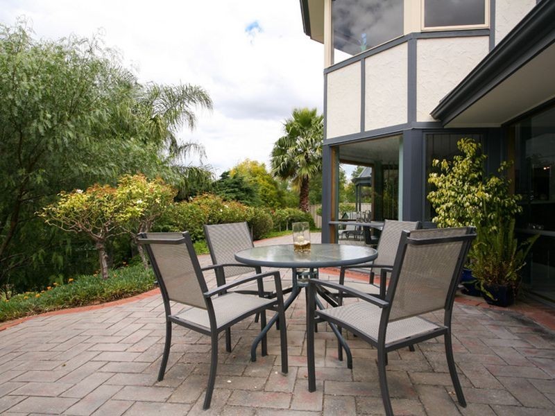 6 Madigan Court, Greenwith SA 5125