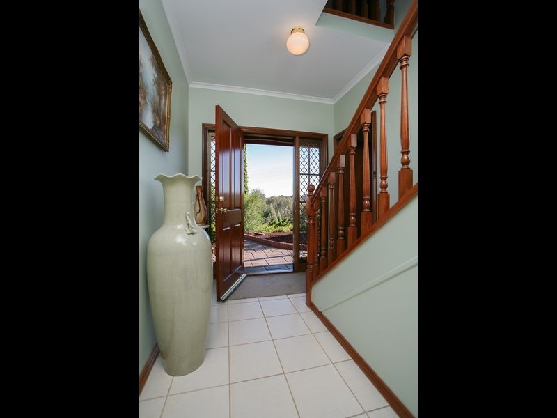 25 Borodino Court, Greenwith SA 5125