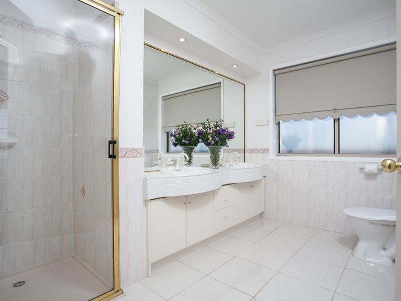 5 Peppermint Close, Greenwith SA 5125