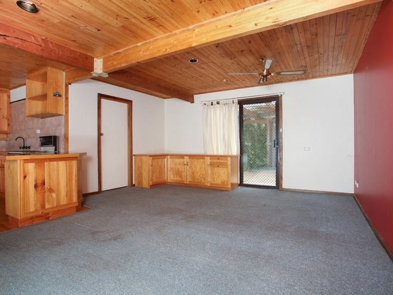 11 Bataan Road, Salisbury Heights SA 5109