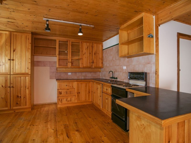 11 Bataan Road, Salisbury Heights SA 5109