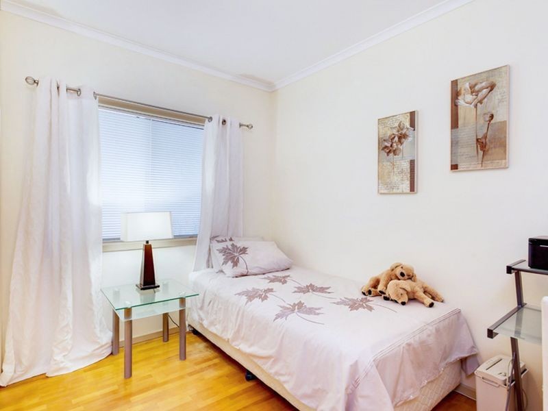 8 Lachlan Street, Greenwith SA 5125