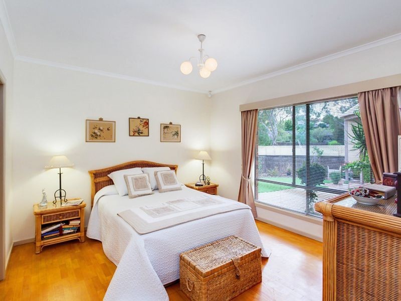 8 Lachlan Street, Greenwith SA 5125