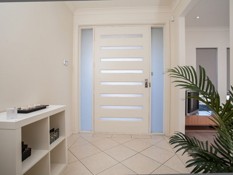 8 Avocet Drive, Mawson Lakes SA 5095