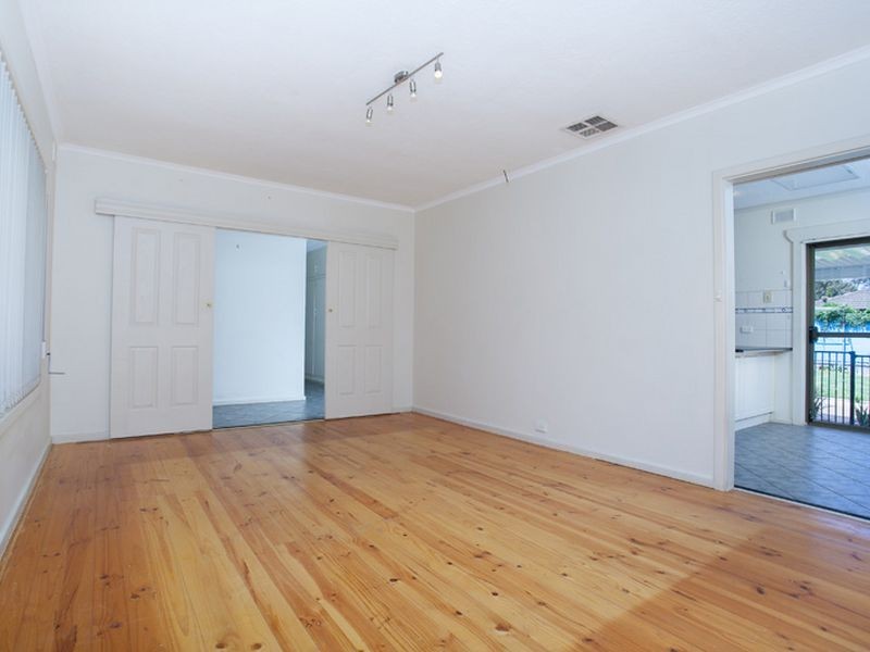 27 Piccadilly Road, Salisbury East SA 5109