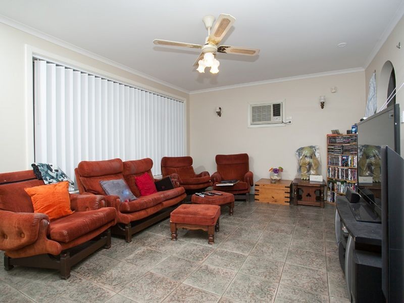 16 Montacute Street, Elizabeth Downs SA 5113