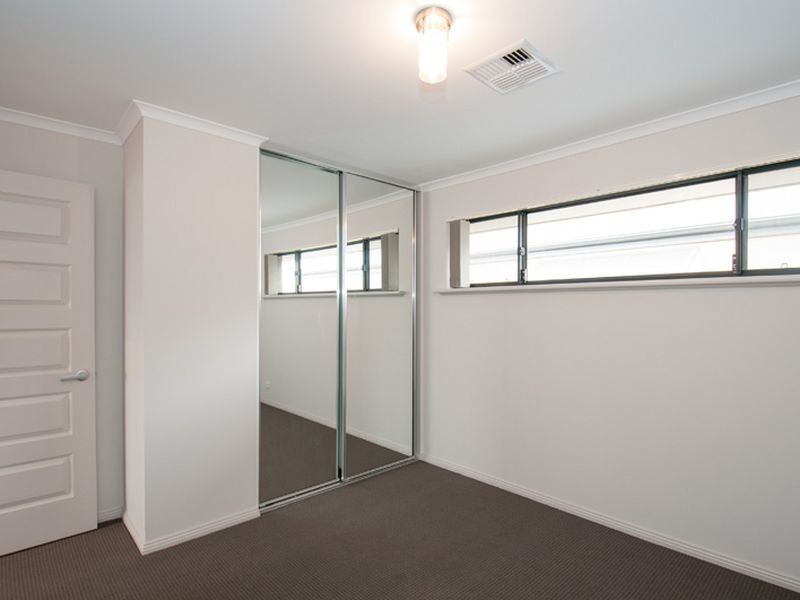 31 Mowbray Street, Mawson Lakes SA 5095