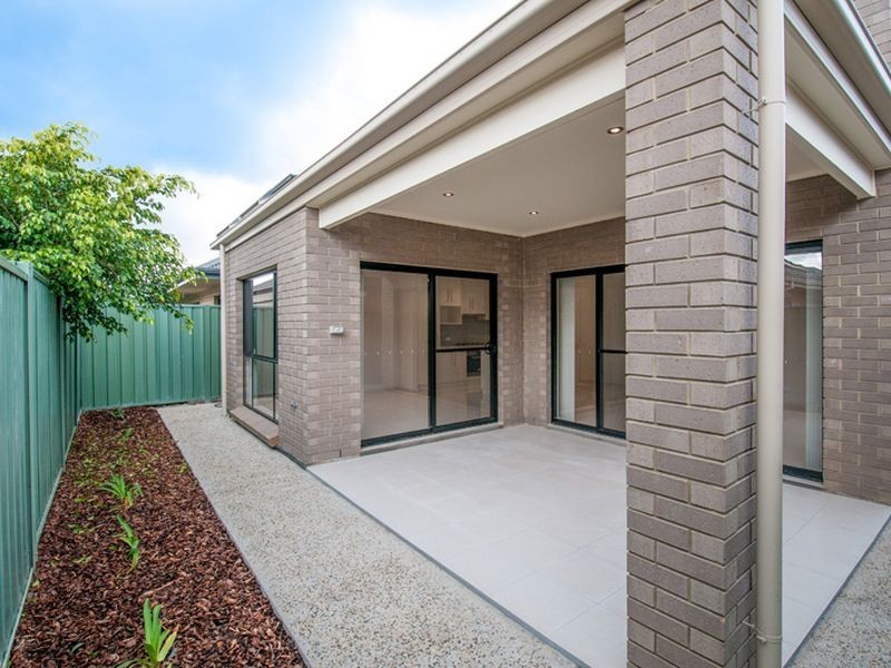 31 Mowbray Street, Mawson Lakes SA 5095