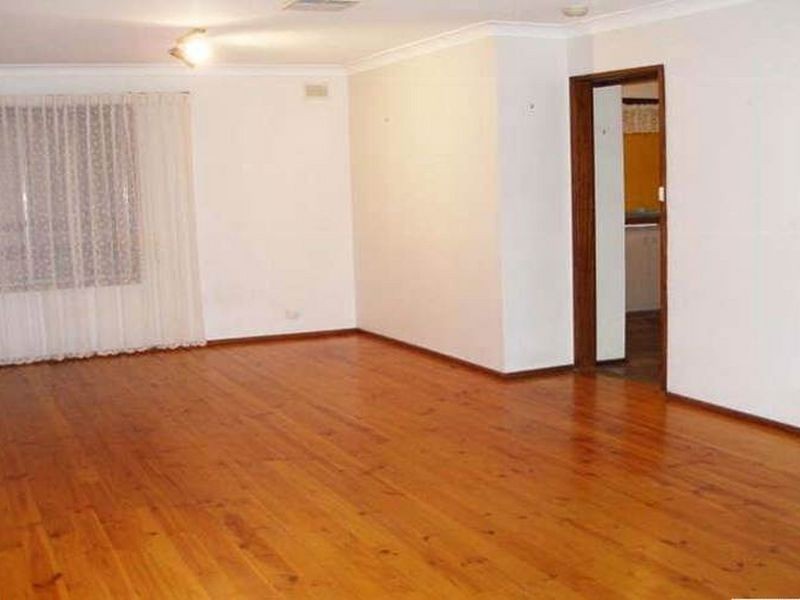 11 Warwick Street, Salisbury East SA 5109
